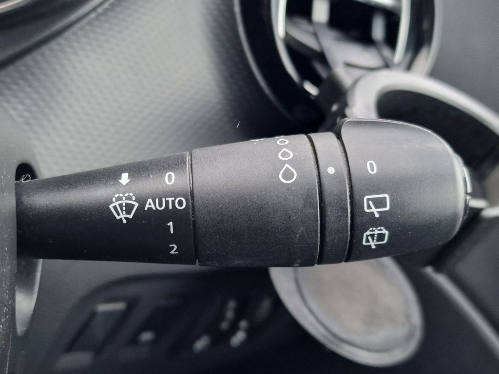 Used Renault Captur 2015 for sale - 76985952: Photo 26