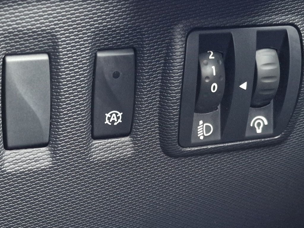 Used Renault Captur 2015 for sale - 76985952: Photo 28