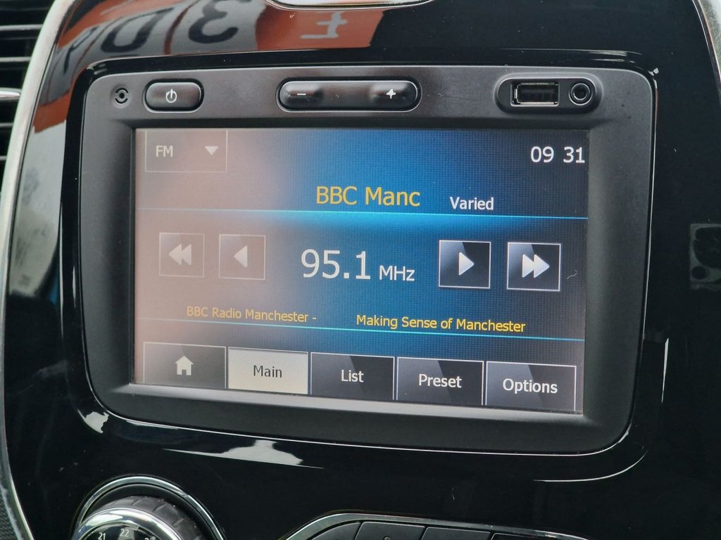 Used Renault Captur 2015 for sale - 76985952: Photo 29