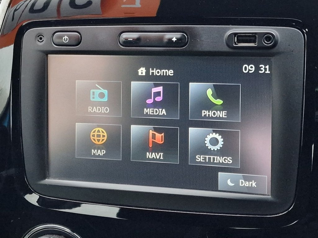 Used Renault Captur 2015 for sale - 76985952: Photo 30