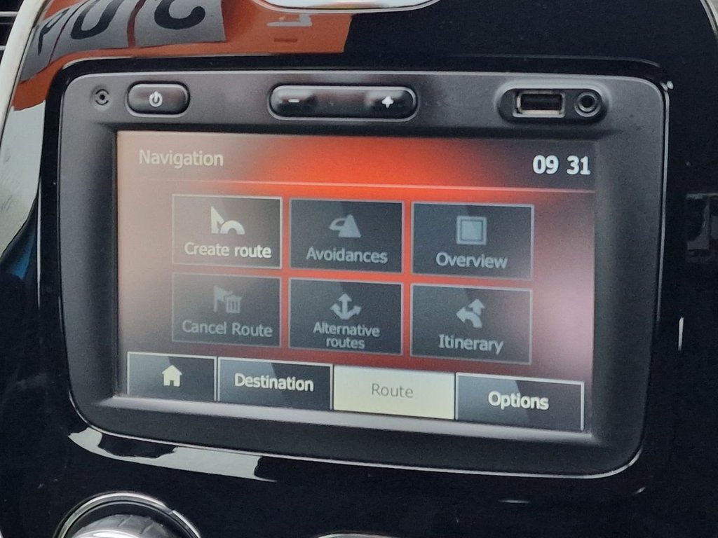 Used Renault Captur 2015 for sale - 76985952: Photo 32