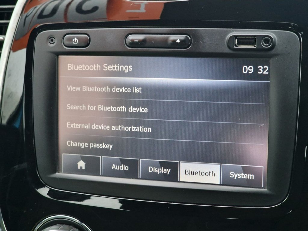 Used Renault Captur 2015 for sale - 76985952: Photo 33