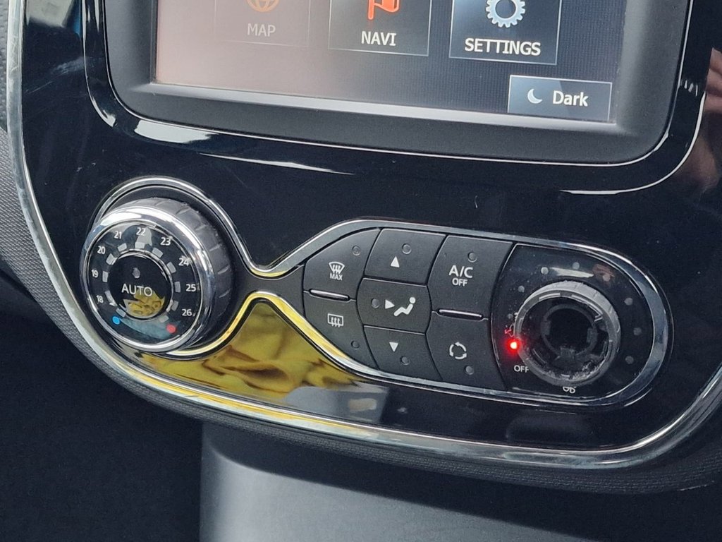 Used Renault Captur 2015 for sale - 76985952: Photo 34