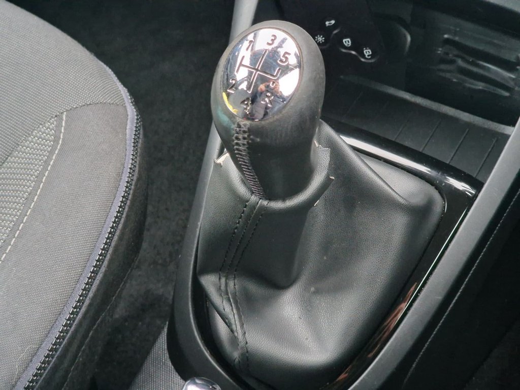 Used Renault Captur 2015 for sale - 76985952: Photo 36