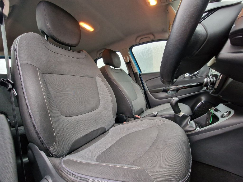 Used Renault Captur 2015 for sale - 76985952: Photo 37