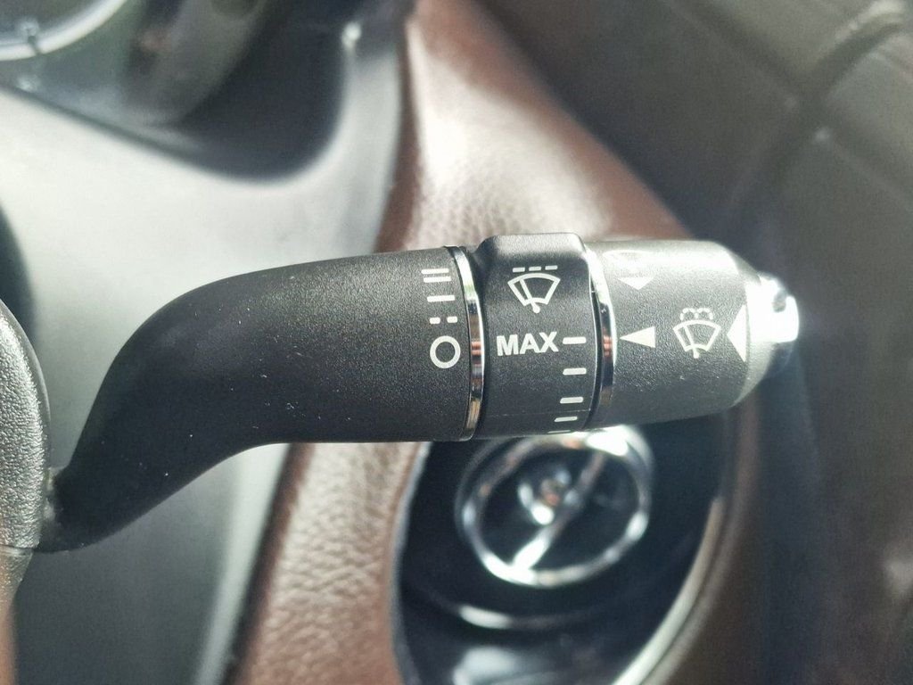 Used Jaguar XJ 2011 for sale - 77263434: Photo 28