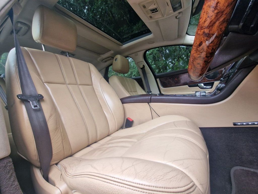 Used Jaguar XJ 2011 for sale - 77263434: Photo 39