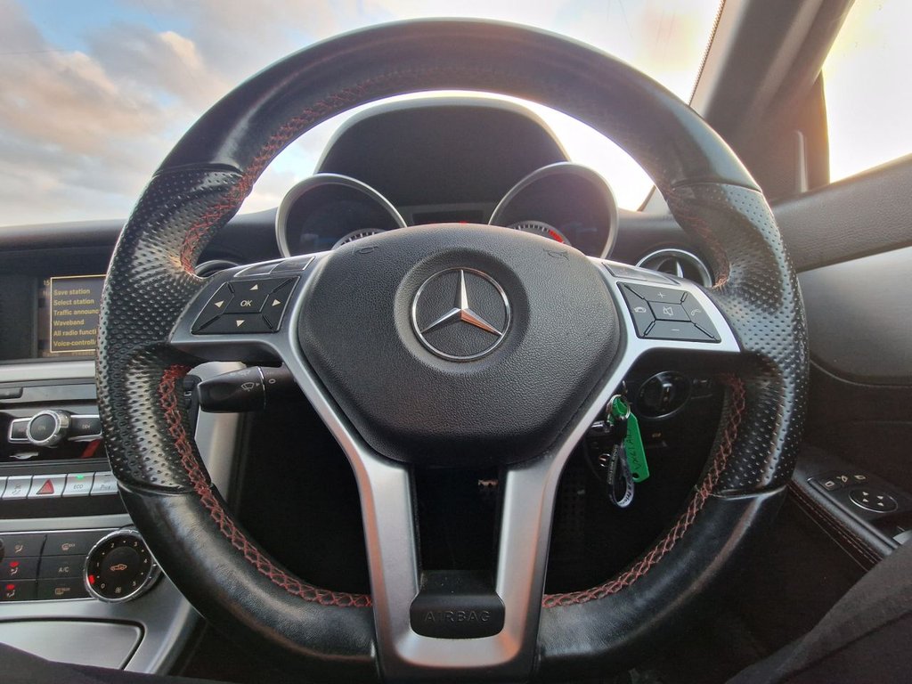 Used Mercedes-Benz SLK 2011 for sale - 76740238: Photo 28