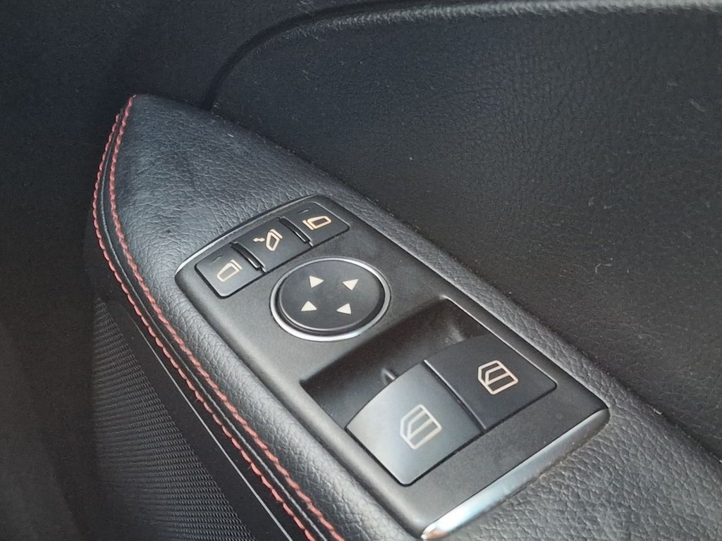 Used Mercedes-Benz SLK 2011 for sale - 76740238: Photo 43