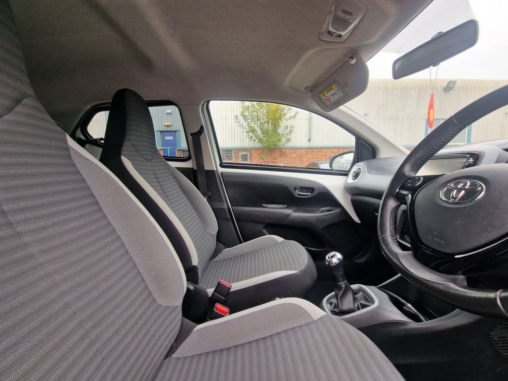 Used Toyota AYGO 2018 for sale - 76744388: Photo 36