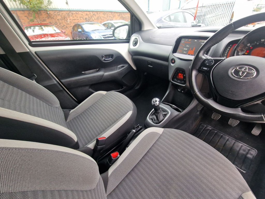 Used Toyota AYGO 2018 for sale - 76744388: Photo 37