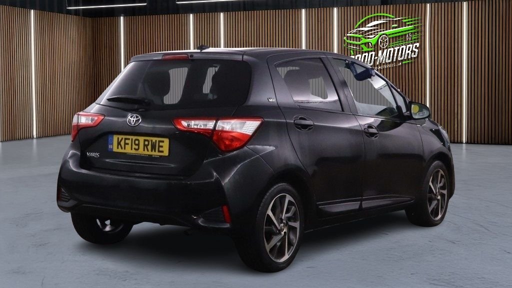 Used Toyota Yaris 2019 for sale - 76740785: Photo 11