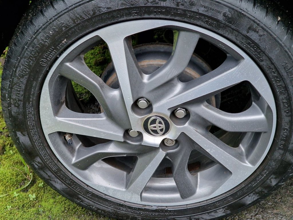 Used Toyota Yaris 2019 for sale - 76740785: Photo 26