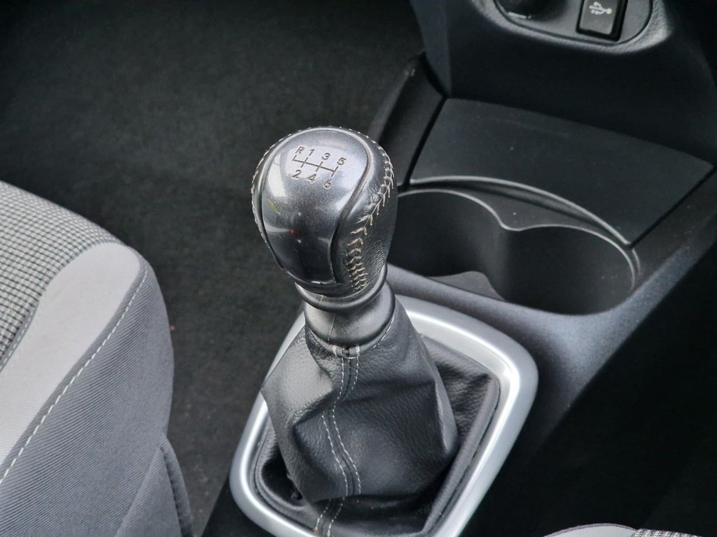 Used Toyota Yaris 2019 for sale - 76740785: Photo 45