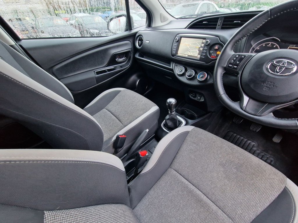 Used Toyota Yaris 2019 for sale - 76740785: Photo 49