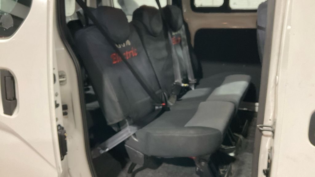 Used Nissan e-NV200 2018 for sale - 77328113: Photo 17
