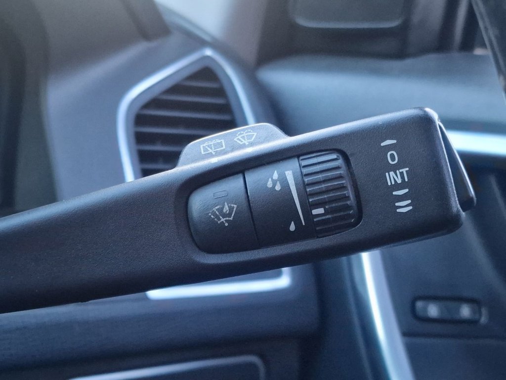 Used Volvo XC60 2015 for sale - 77014534: Photo 24