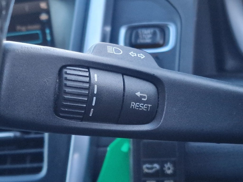 Used Volvo XC60 2015 for sale - 77014534: Photo 25