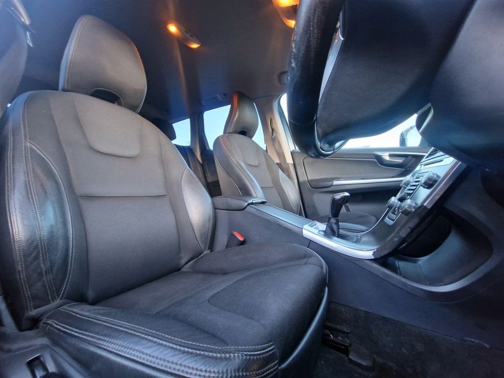 Used Volvo XC60 2015 for sale - 77014534: Photo 32