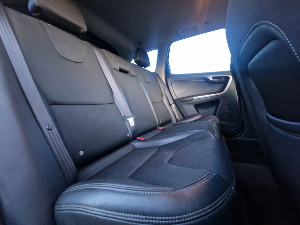 Used Volvo XC60 2015 for sale - 77014534: Photo 36