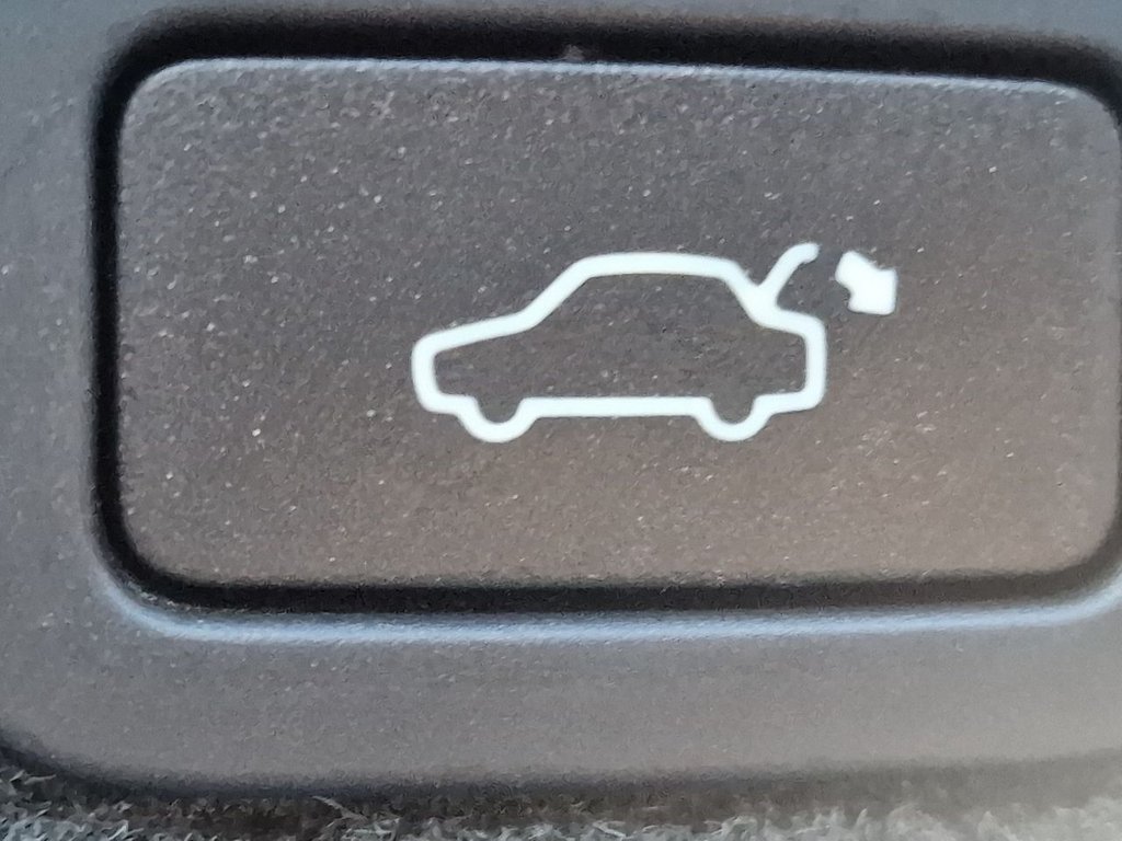 Used Volvo XC60 2015 for sale - 77014534: Photo 40