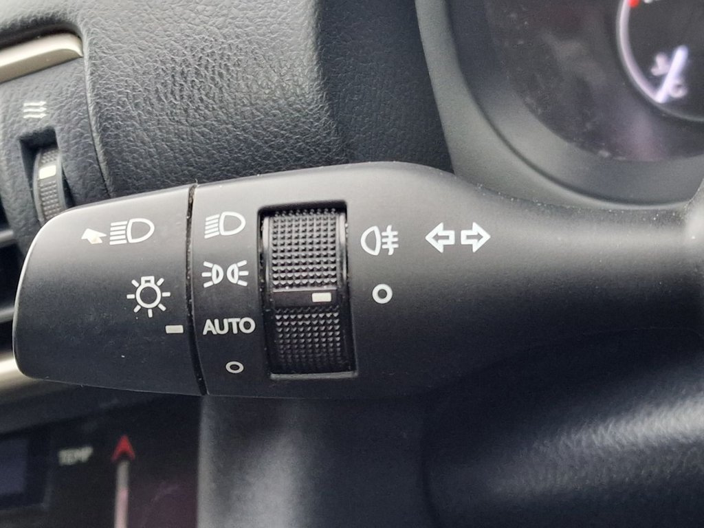 Used Lexus IS 2017 for sale - 76739919: Photo 25