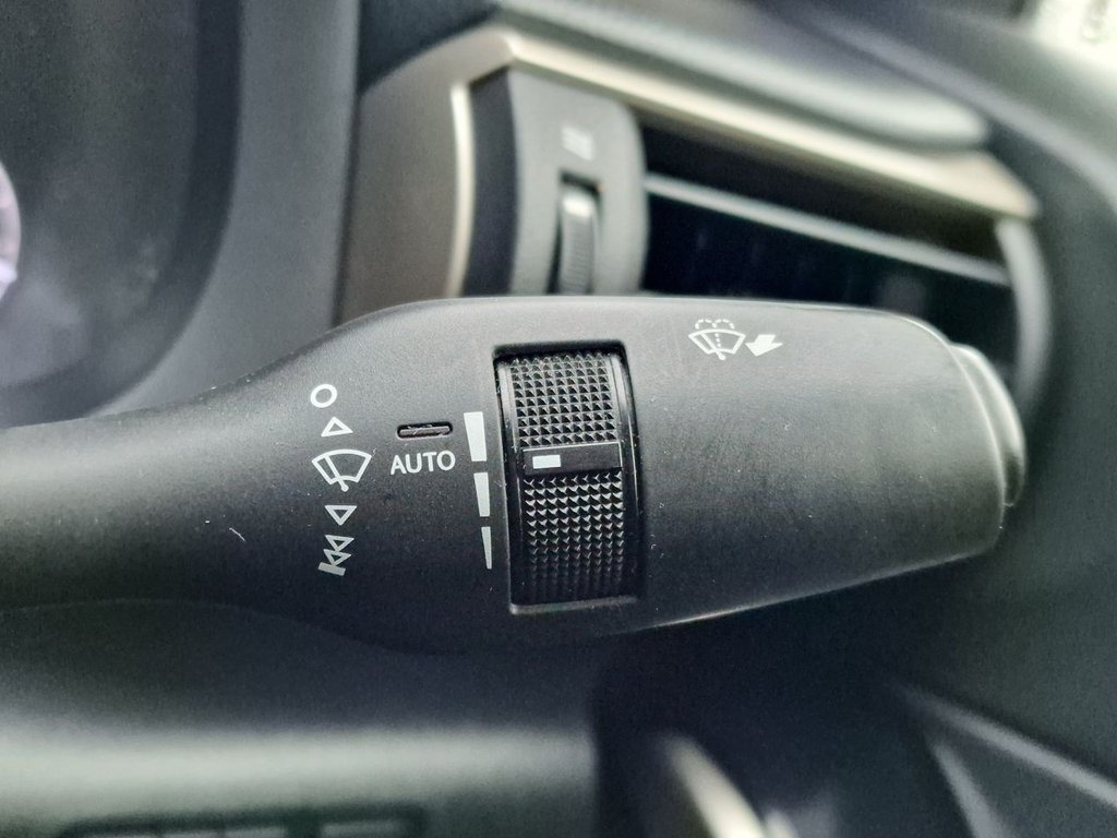 Used Lexus IS 2017 for sale - 76739919: Photo 26