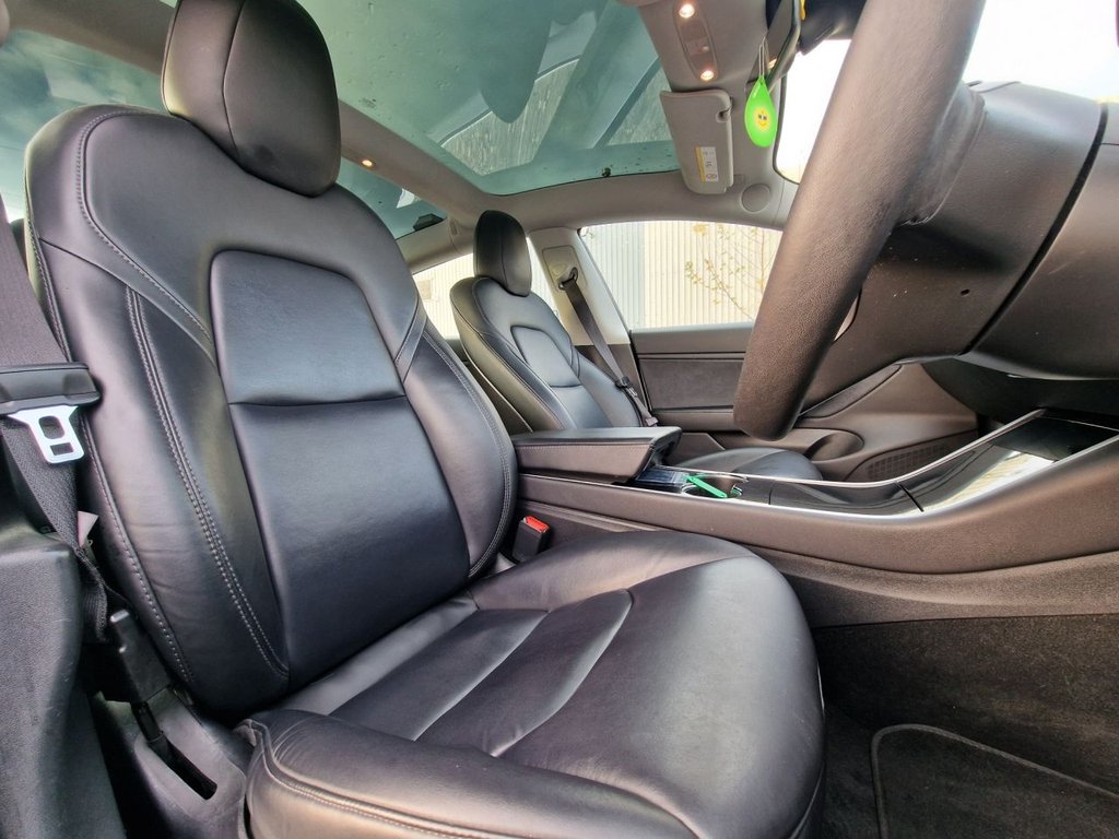 Used Tesla Model 3 2019 for sale - 76744417: Photo 42