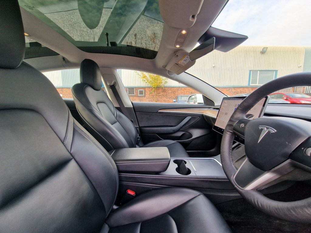 Used Tesla Model 3 2021 for sale - 76744399: Photo 43