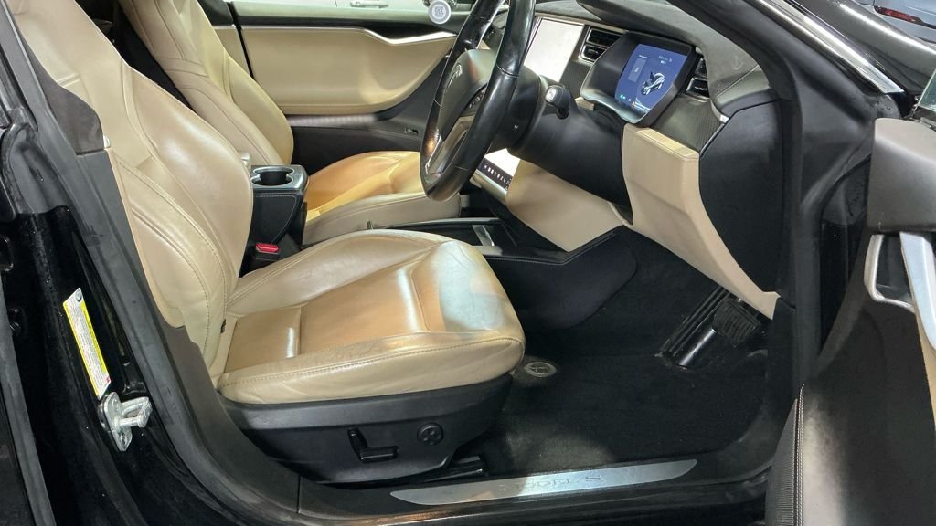 Used Tesla Model X 2016 for sale - 77748641: Photo 17