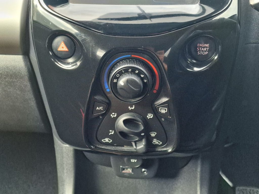 Used Peugeot 108 2014 for sale - 77327628: Photo 32