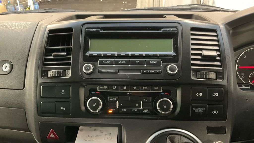 Used Volkswagen Caravelle 2011 for sale - 77188496: Photo 19