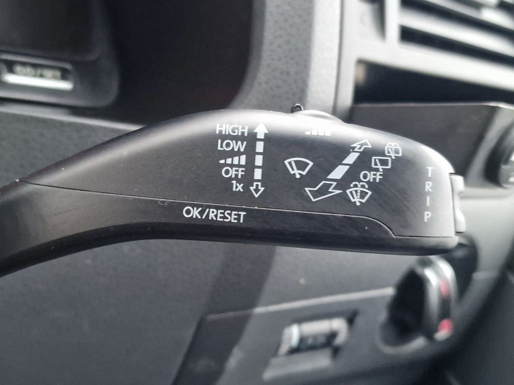 Used Volkswagen Caravelle 2011 for sale - 77188496: Photo 26