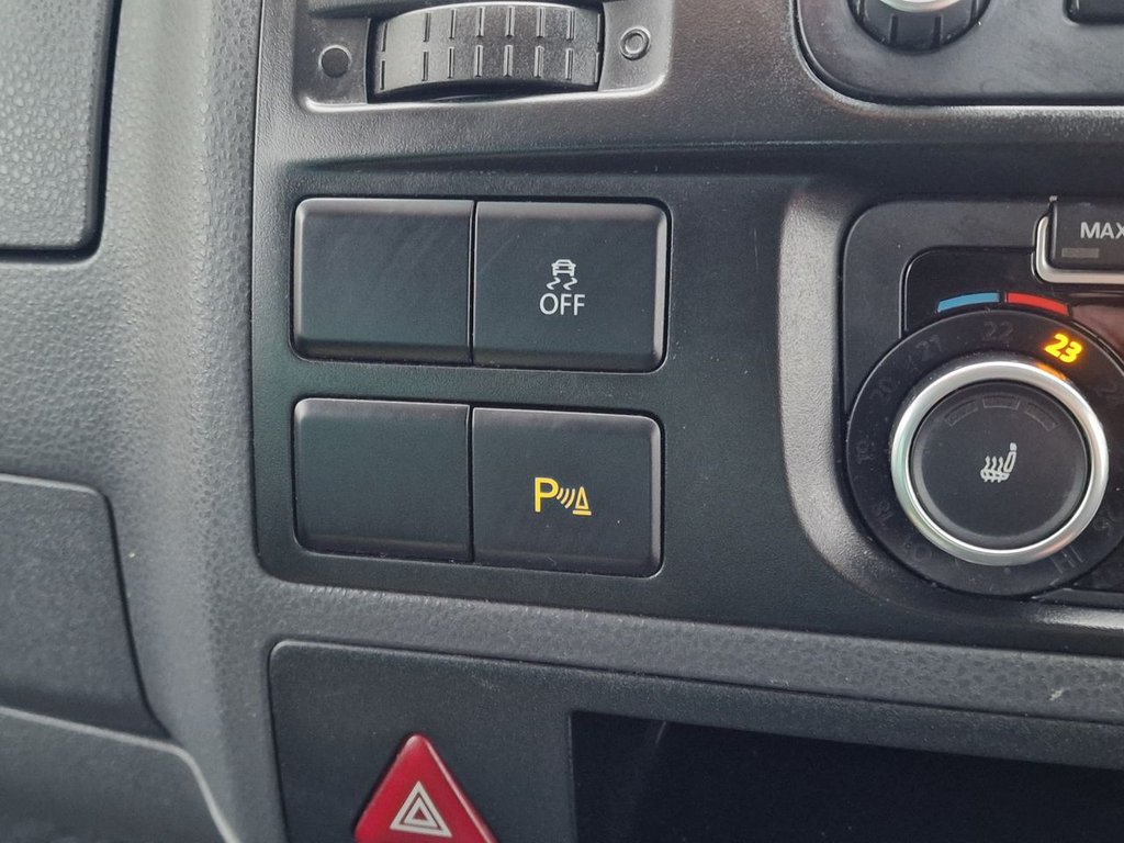 Used Volkswagen Caravelle 2011 for sale - 77188496: Photo 32