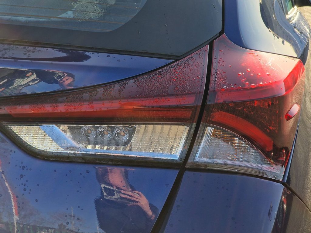 Used Toyota Auris 2018 for sale - 76744429: Photo 23