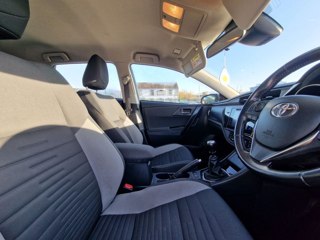Used Toyota Auris 2018 for sale - 76744429: Photo 42