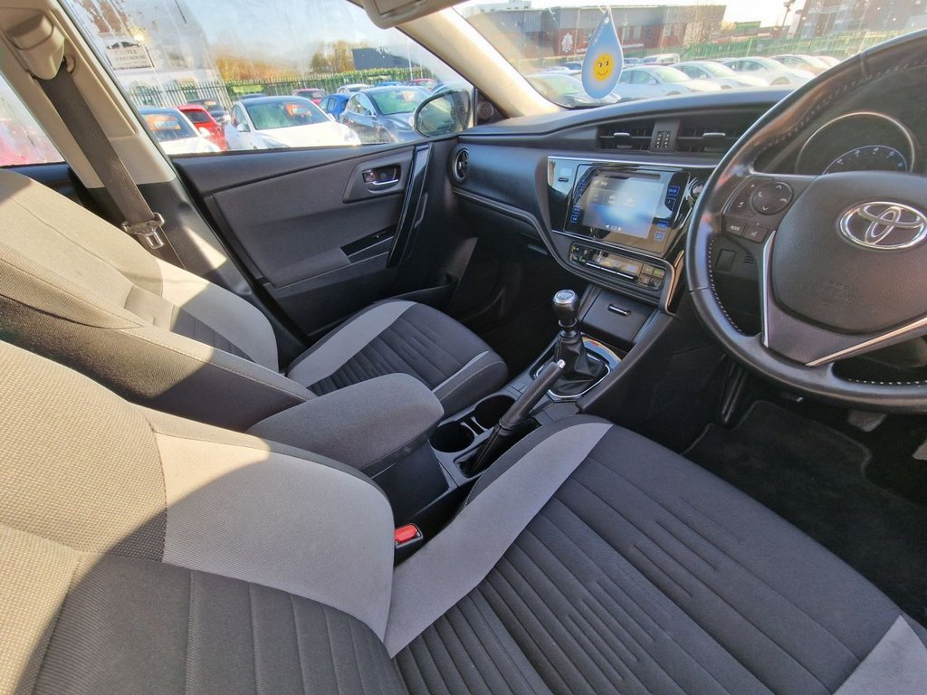 Used Toyota Auris 2018 for sale - 76744429: Photo 43