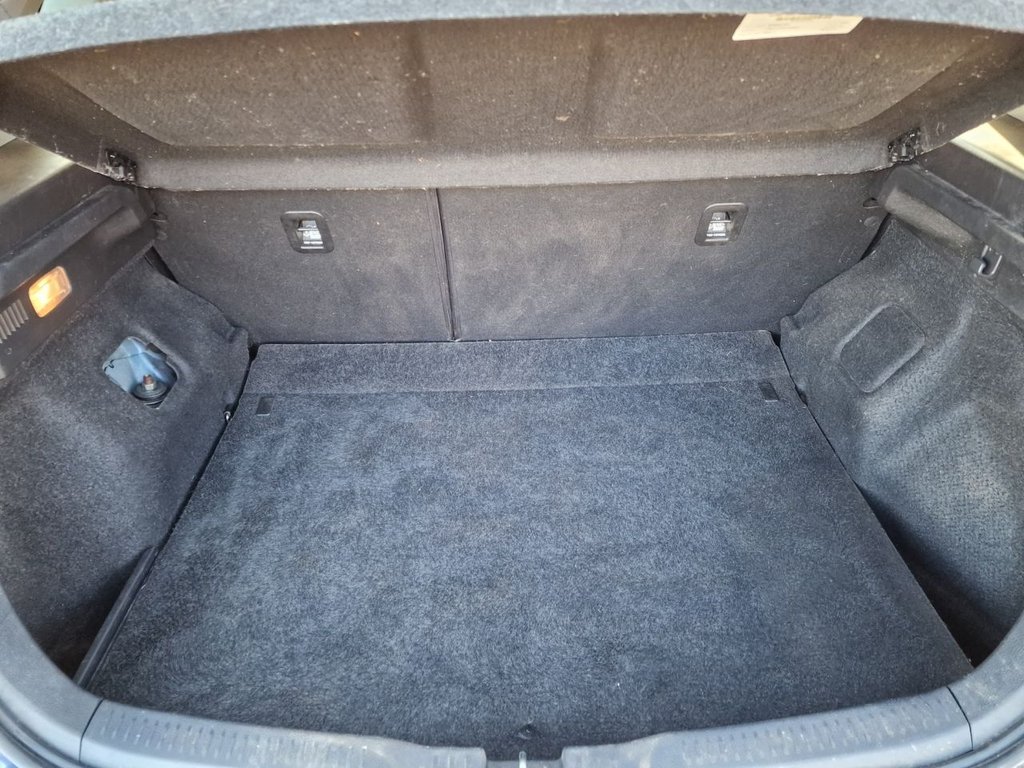 Used Toyota Auris 2018 for sale - 76744429: Photo 47