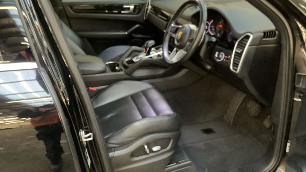 Used Porsche Cayenne 2021 for sale - 78097134: Photo 14