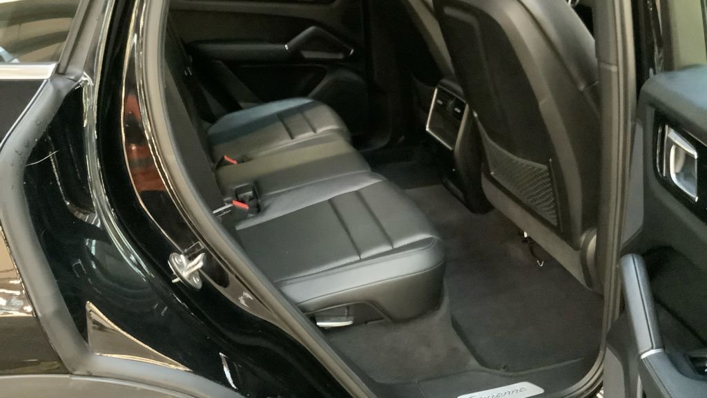 Used Porsche Cayenne 2021 for sale - 78097134: Photo 18