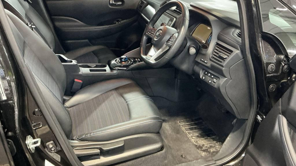 Used Nissan Leaf 2020 for sale - 77122330: Photo 12