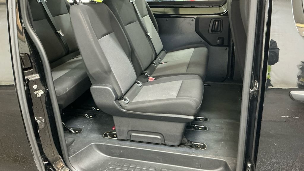 Used Vauxhall Vivaro Life 2023 for sale - 77250611: Photo 17