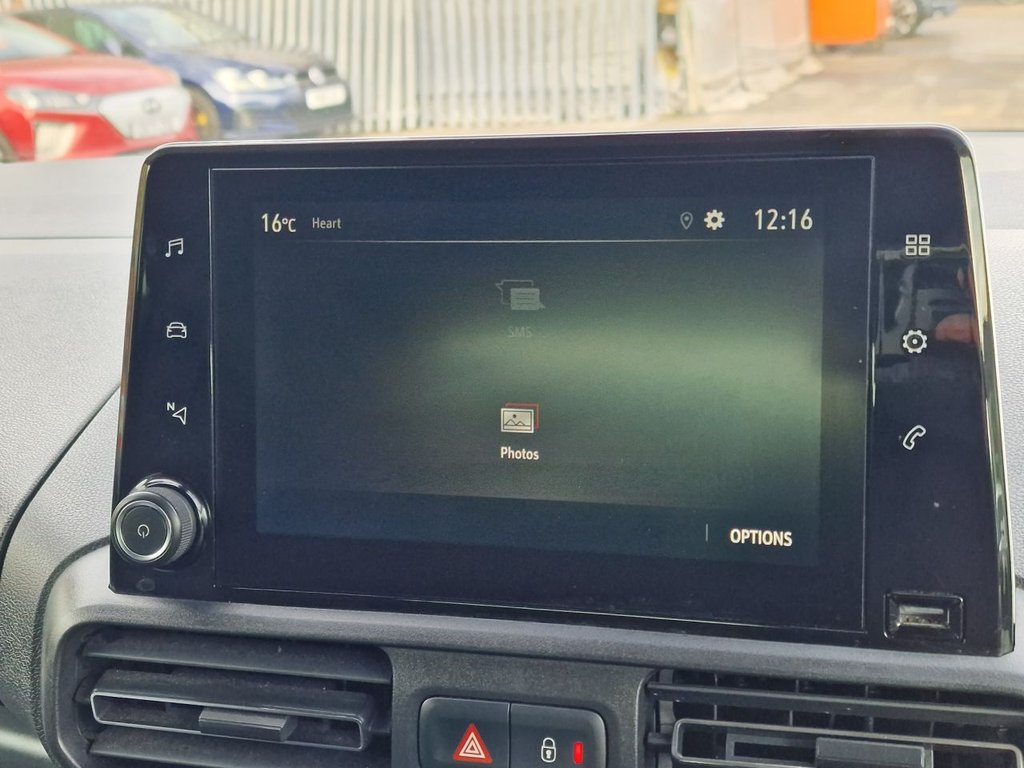 Used Vauxhall Combo Life 2019 for sale - 76744396: Photo 32