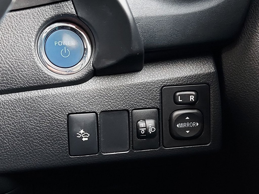 Used Toyota Auris 2017 for sale - 77631872: Photo 32