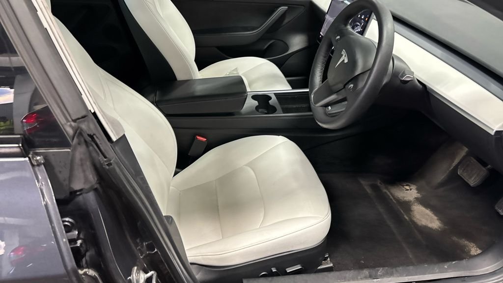 Used Tesla Model 3 2021 for sale - 76883404: Photo 14