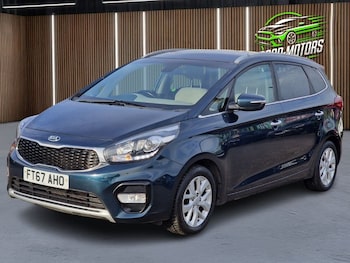 Used Kia Carens 2018 for sale - 76744368: Photo