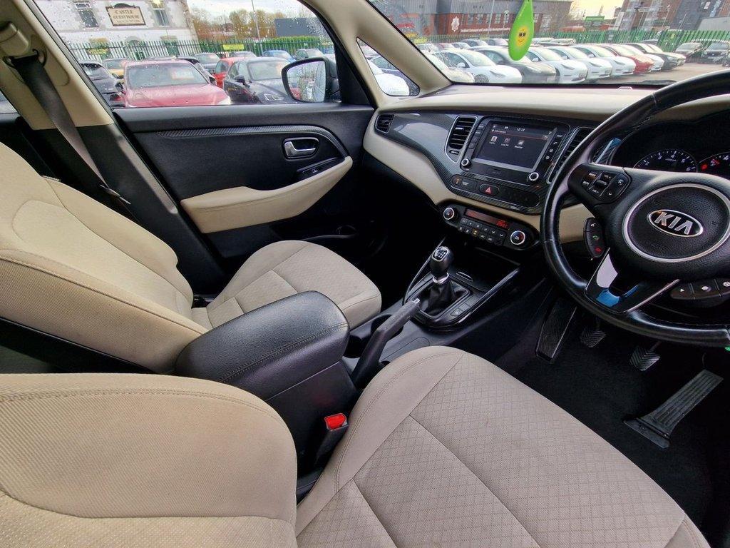 Used Kia Carens 2018 for sale - 76744368: Photo 42