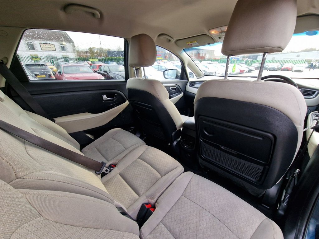 Used Kia Carens 2018 for sale - 76744368: Photo 46