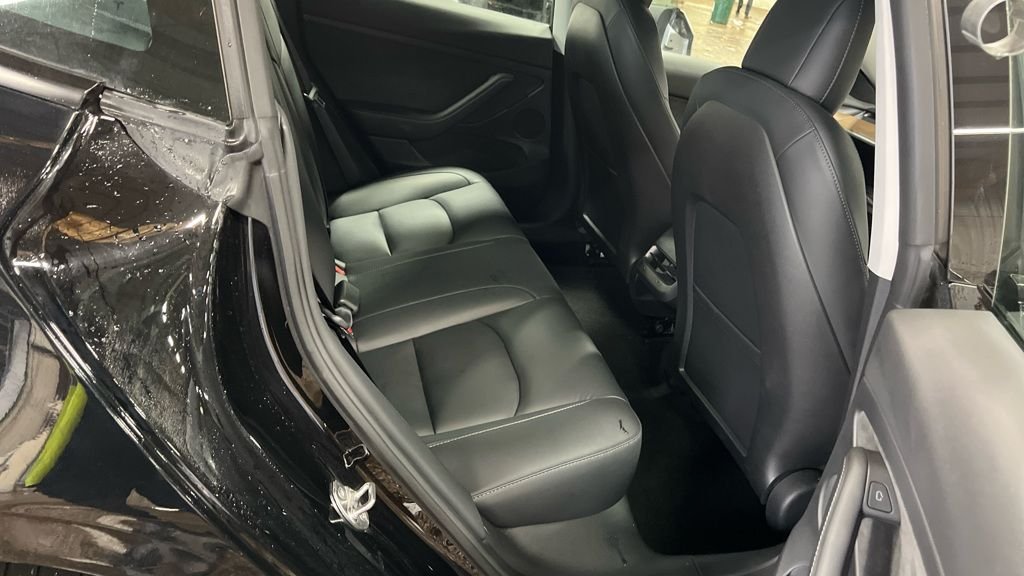 Used Tesla Model 3 2021 for sale - 77007447: Photo 15