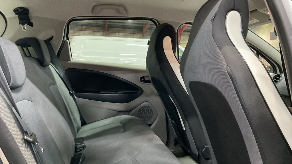 Used Renault Zoe 2016 for sale - 76883538: Photo 11